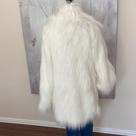 Pete and Greta Faux Fur Coat - Picture 2 of 6